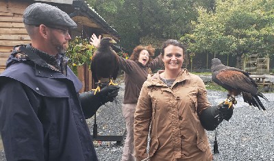 We really must speak to Yvonne about her photobomb habit!